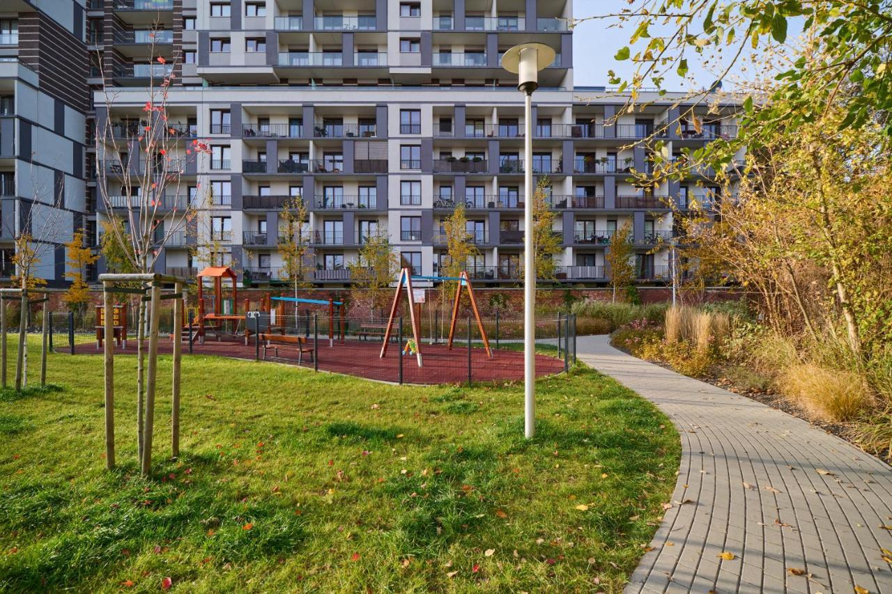 Apartment Wroclaw Krakowska With Balcony And Free Garage By Noclegi Renters Kültér fotó