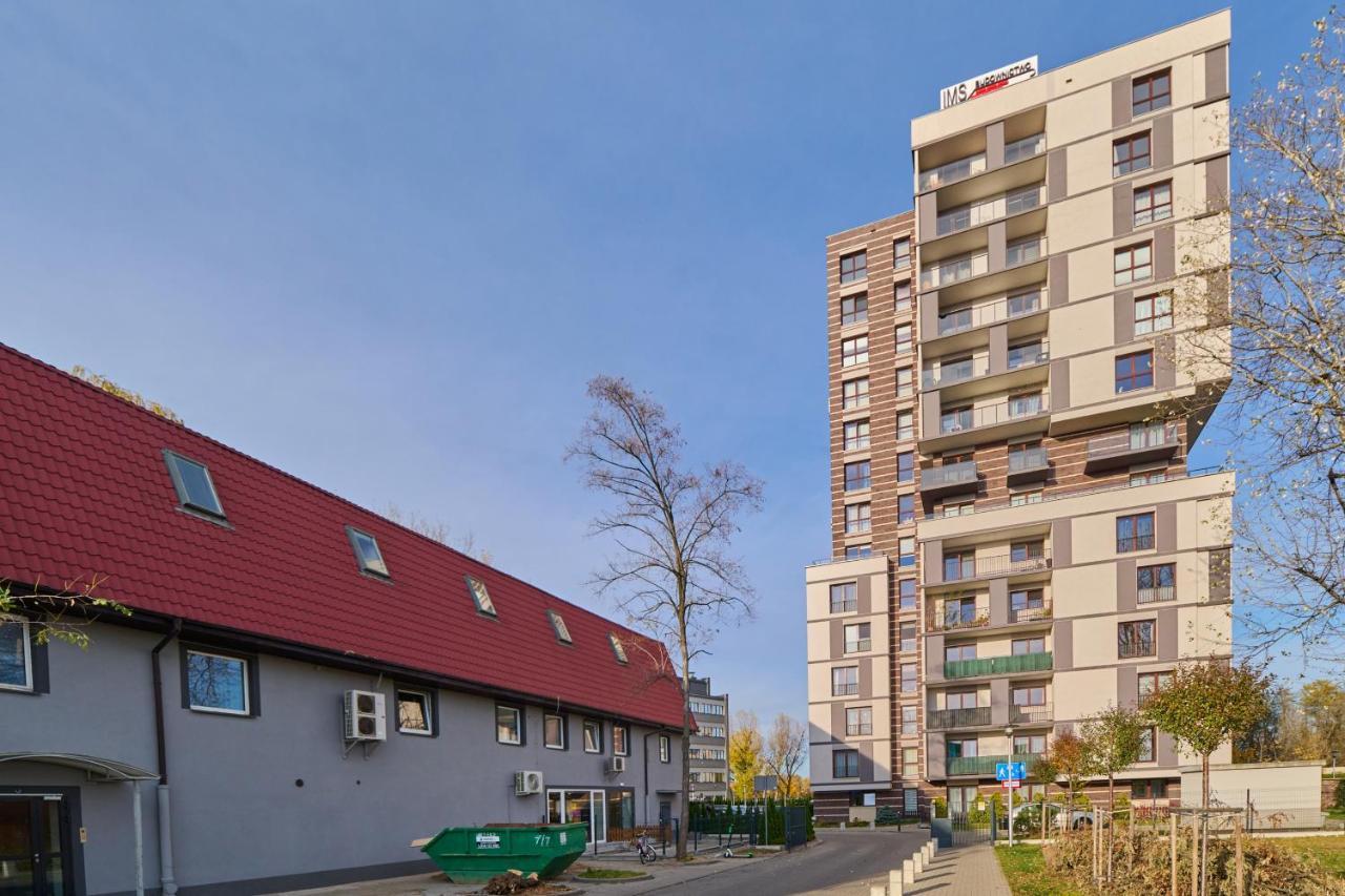Apartment Wroclaw Krakowska With Balcony And Free Garage By Noclegi Renters Kültér fotó