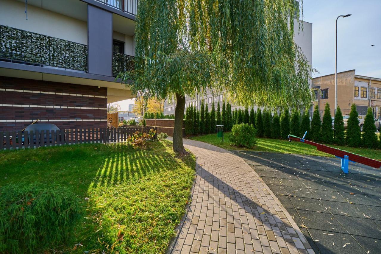 Apartment Wroclaw Krakowska With Balcony And Free Garage By Noclegi Renters Kültér fotó