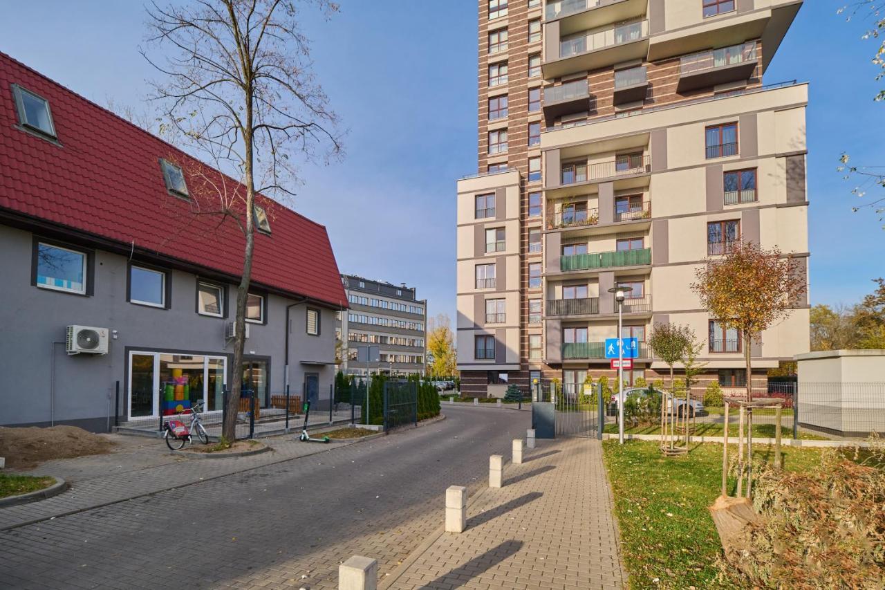 Apartment Wroclaw Krakowska With Balcony And Free Garage By Noclegi Renters Kültér fotó